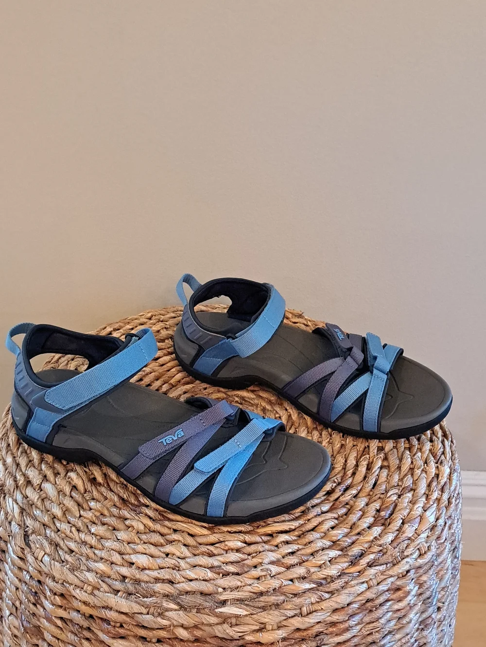 TEVA Womens Tirra Outdoor/Active Blue Nylon Strap Grey/Black Rubber Sandals 9
